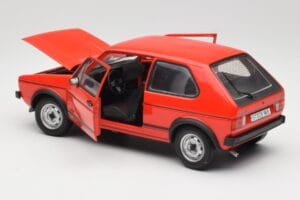 Volkswagen Golf GTI Mk1 Rojo Solido 1:18 8166 Metal - imagen 5 de 8