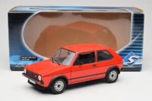 Volkswagen Golf GTI Mk1 Rojo Solido 1:18 8166 Metal - imagen 8 de 8
