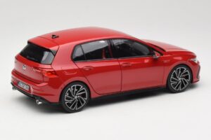 Volkswagen Golf GTI Mk8 Tornado Red Norev 1:18 188595 Metal - imagen 3 de 8