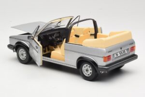 Volkswagen Golf Mk1 Cabriolet Plata Sun Star 1:18 VW004 Metal - imagen 5 de 8