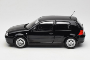 Volkswagen Golf GTI Mk4 Negro Norev 1:18 188574 Metal - imagen 4 de 8