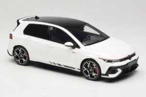 Volkswagen Golf Mk8 GTI Clubsport Pure White Otto 1:18 OT1221 Resina - imagen 4 de 6