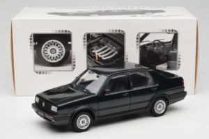Volkswagen Jetta Mk3 CL Negro Icartime 1:18 JETTA001 Metal - imagen 8 de 8
