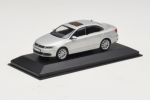 Volkswagen Jetta Mk6 Plata Minichamps 1:43 JETTA002 Metal - imagen 2 de 4