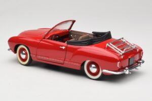 Volkswagen Karmann Ghia Cabriolet Rojo Solido 1:18 8058 Metal - imagen 5 de 8