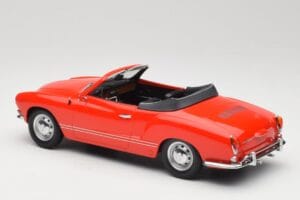 Volkswagen Karmann Ghia Descapotable Rojo Minichamps 1:18 155054030 Metal - imagen 5 de 6