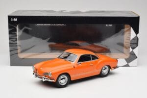 Volkswagen Karmann Ghia Naranja Minichamps 1:18 155054020 Metal - imagen 6 de 6