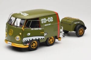 Volkswagen Kool Kombi Army Fighter Green Solido 1:18 S1810901 Metal - imagen 2 de 8