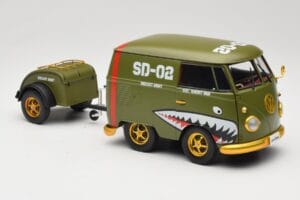 Volkswagen Kool Kombi Army Fighter Green Solido 1:18 S1810901 Metal - imagen 6 de 8