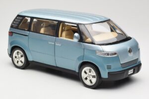 Volkswagen Microbus Concept Verde Claro Revell 1:18 08444 Metal - imagen 6 de 8