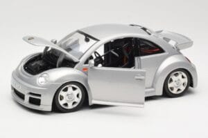 Volkswagen New Beetle RSi Plata Bburago 1:18 3306 Metal - imagen 2 de 8