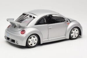 Volkswagen New Beetle RSi Plata Bburago 1:18 3306 Metal - imagen 3 de 8