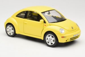 Volkswagen New Beetle Amarillo Bburago 1:18 BEETLE001 Metal - imagen 6 de 8