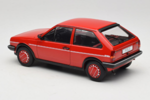 Volkswagen Polo II Coupe Fox MCG 1:18 MCG18523 Metal - imagen 5 de 6