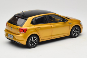Volkswagen Polo Plus Amarillo OEM 1:18 ZVY000009GEL Metal - imagen 3 de 8