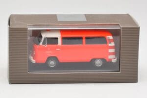 Volkswagen T2 Bus Bomberos Frankfurt Minichamps 1:43 400053091-R Metal - imagen 4 de 4