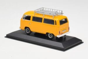 Volkswagen T2 Bus Amarillo Minichamps 1:43 400053002 Metal - imagen 3 de 4