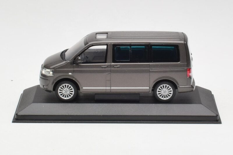 Volkswagen T5 Bus Bronze Metallic Minichamps 1:43 4039378412203 Metal