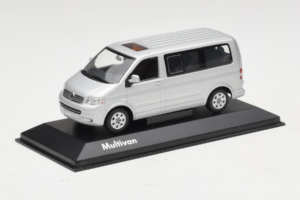 Volkswagen T5 Bus Plata Minichamps 1:43 T5003 Metal - imagen 2 de 4