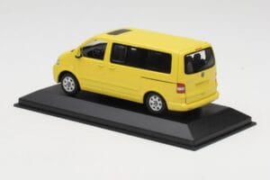 Volkswagen T5 Bus Amarillo Minichamps 1:43 842902111 Metal - imagen 3 de 4
