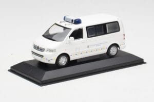 Volkswagen T5 Multivan Bundeswehr Médico de Emergencia Prototipo Minichamps 1:43 400052291-P1 Metal - imagen 2 de 4