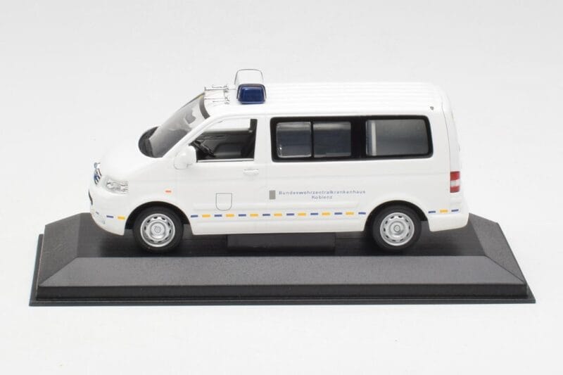 Volkswagen T5 Multivan Bundeswehr Médico de Emergencia Prototipo Minichamps 1:43 400052291-P1 Metal