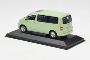 Volkswagen T5 Multivan California Verde Lima Dealer Minichamps 1:43 400052201-D1 Metal - imagen 3 de 4