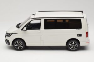 Volkswagen T6.1 California Ocean Candy White Otto 1:18 OT488 Resina - imagen 3 de 6