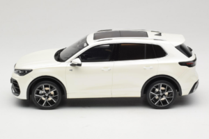Volkswagen Tiguan R-Line Oryx White Pearl Otto 1:18 OT1219 Resina - imagen 3 de 6