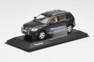 Volkswagen Touareg Gris Minichamps 1:43 TOUAREG001 Metal - imagen 2 de 4