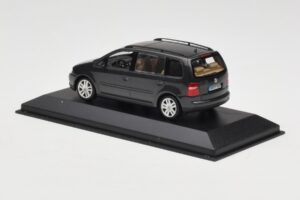 Volkswagen Touran 1T Verde Oscuro Minichamps 1:43 400052101 Metal - imagen 3 de 4