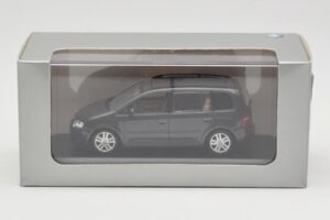 Volkswagen Touran 1T Verde Oscuro Minichamps 1:43 400052101 Metal - imagen 4 de 4