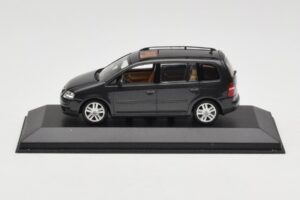 Volkswagen Touran 1T Verde Oscuro Minichamps 1:43 400052101 Metal