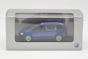 Volkswagen Touran Azul Minichamps 1:43 TOURAN002 Metal - imagen 4 de 4