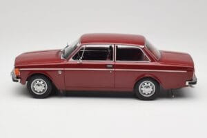 Volvo 142 Rojo Oscuro MCG 1:18 MCG18443 Metal - imagen 3 de 6