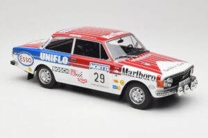Volvo 142 #29 M. Alen / I. Kivimaki Rally 1000 Lakes 1973 MCG 1:18 MCG18528R Metal - imagen 4 de 6