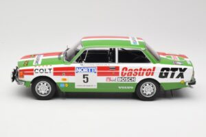 Volvo 142 #5 H. Mikkola / E. Rautanen Rally 1000 Lakes 1973 MCG 1:18 MCG18529R Metal - imagen 3 de 6