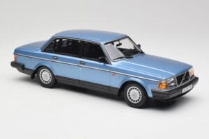 Volvo 240 GL Azul Metálico Minichamps 1:18 155171404 Metal - imagen 4 de 6