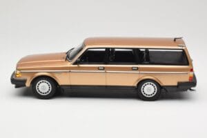 Volvo 240 GL Familiar Gold Metallic Minichamps 1:18 155171415 Metal - imagen 3 de 6