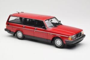 Volvo 240 GL Familiar Rojo Minichamps 1:18 155171411 Metal - imagen 4 de 6