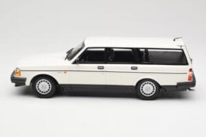 Volvo 240 GL Familiar Blanco Minichamps 1:18 155171412 Metal - imagen 3 de 6