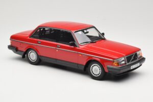 Volvo 240 GL Rojo Oscuro Minichamps 1:18 166171401 Metal - imagen 4 de 6