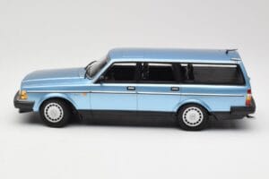 Volvo 240 GL Estate Blue Metallic Minichamps 1:18 155171414 Metal - imagen 3 de 6