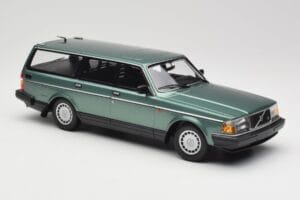 Volvo 240 GL Estate Green Metallic Minichamps 1:18 155171410 Metal - imagen 4 de 6