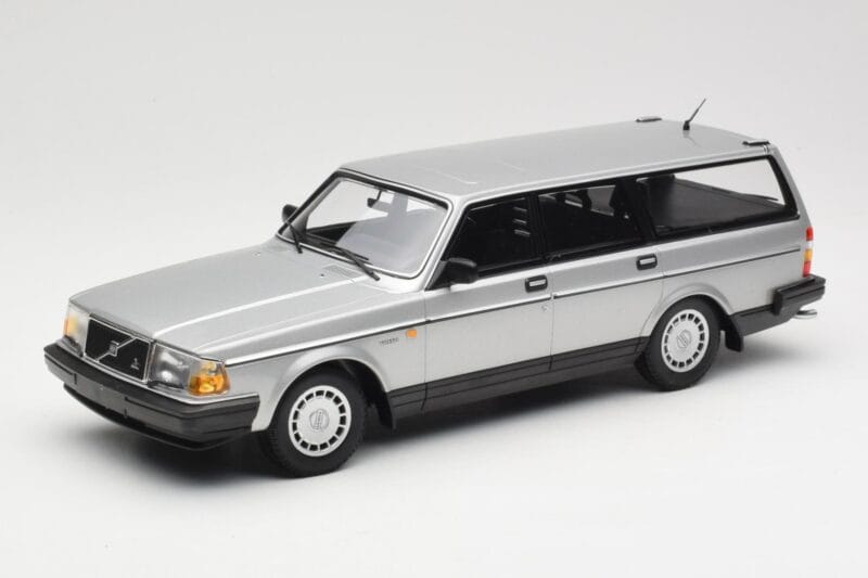 Volvo 240 GL Estate Plata Minichamps 1:18 155171416 Metal