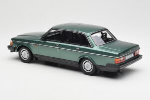 Volvo 240 GL Verde Metálico Minichamps 1:18 155171400 Metal - imagen 5 de 6