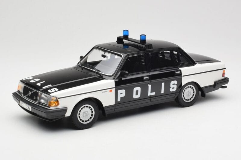 Volvo 240 GL Polis Sweden Negro Minichamps 1:18 155171497 Metal