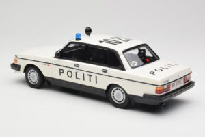 Volvo 240 GL Politi Denmark Minichamps 1:18 155171495 Metal - imagen 5 de 6