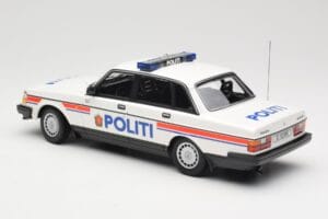 Volvo 240 GL Politi Norway Minichamps 1:18 155171491 Metal - imagen 5 de 6