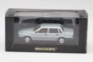 Volvo 240 GL Plata Metálico Minichamps 1:43 940171402 Metal - imagen 4 de 4